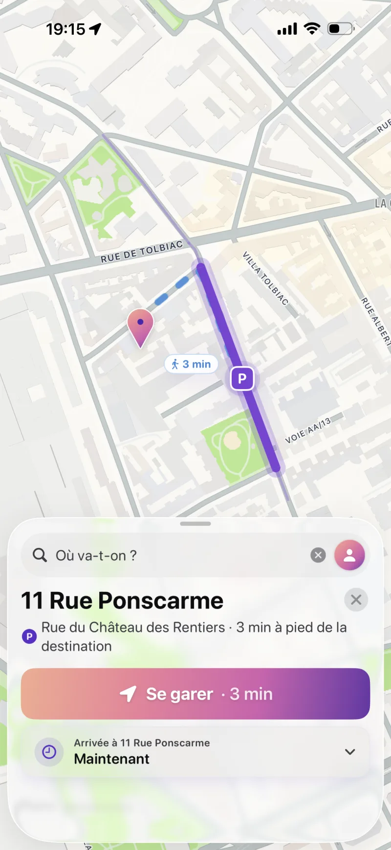 Parknest indique la rue recommandée — Rue du Château des Rentiers, 3 min à pied de la destination — sur une carte de Paris.